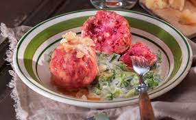 Rote Ruben Knodel Mit Graukase Rezept Rezept Rote Rube Knodel Rezepte