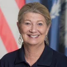 Terri Chadwick's Instagram, Twitter & Facebook