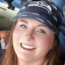 I'm wondering how you all present your child's senior pictures