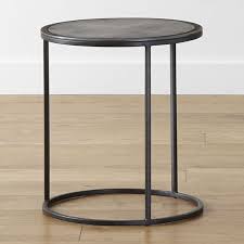 Knurl Kucuk Boy Accent Sehpa Crate Barrel Tasarim Ve Evler