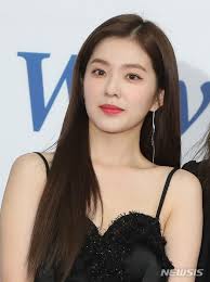 Irene marie dunne was born on december 20, 1898, in louisville, kentucky. Netizen Buzz Irene S Controversy Continues To Rage On Despite Apology Red Velvet Fan Meet Canceled