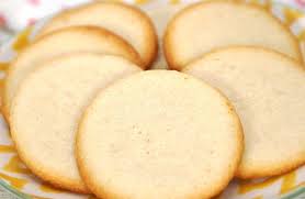 Toujours Pour Les Fetes De Fin D Annee Nous Vous Proposons De Preparer Ces Sables Au Beurre Sal Recette Biscuit Facile Recette Biscuit Sable Idee Recette Noel