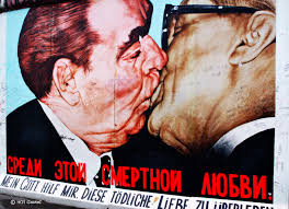 Mein Gott Hilf Mir Diese Tödliche Liebe Zu überleben Mein Gott Hilf Mir Diese Todliche Liebe Zu Uberleben My God Help Me To Survive This Deadly Love East Side Gallery Berlin Wall Berlin Street