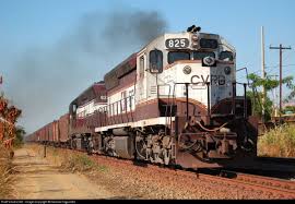 Railpictures Net Photo Efvm 825 Efvm Estrada De Ferro Vitoria A Minas Emd Ddm45 At Governador Valadares Mg Brazil By Nicolas Fagundes Train