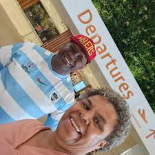 Former national reps n professional boxers don't need license to corner.