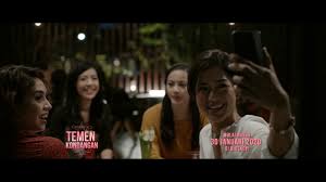 Sesuai dengan judulnya, film komedi indonesia sekaligus romantis ini mengandung kebucinan. 20 Film Indonesia Romantis Terbaik Terbaru 2021 Jalantikus