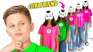 Guesses the Best BOYFRIEND Blindfolded!