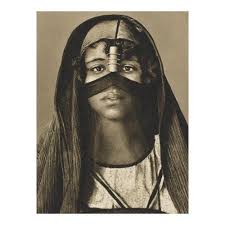 Africa Coptic Egyptian Old Photo In The Old Days Many Coptic Women Adopted The Arab Custom Of Veiling Their Faces Egyptian Women African People Egyptian