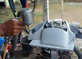 Modifikasi ninja rr 150 warna kuning. Warna Cat Dasar Saat Cat Ulang Bodi Motor Juga Ada Pilihan Terbaiknya Gridoto Com