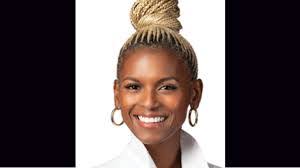 Kelly Cullum's Instagram, Twitter & Facebook