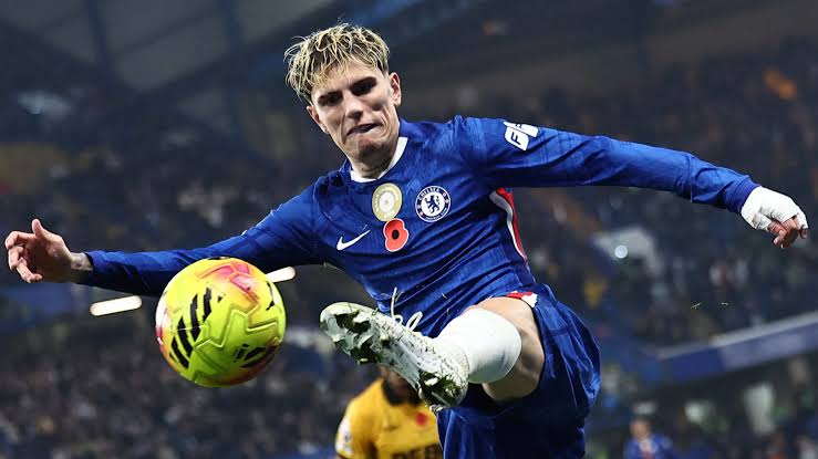Aston Villa agree Alejandro Garnacho deal as Chelsea consider John Stones move