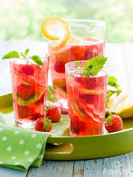 Beerenbowle Rezept Lebensmittel Essen Fruchtetee Bowle Mit Alkohol