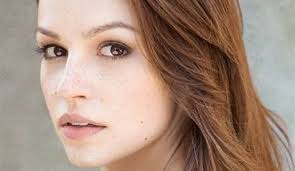 Kayla Wallace A Rising Star In The Entertainment World “when Clls Hert” Str  Shres New Photo