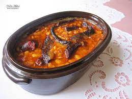 carsolle of beans and smoked meat pasul ne tave me mish te terur albanian cuisine albanian recipes international recipes