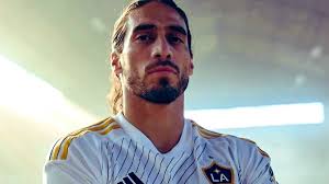 Martín Cáceres es nuevo refuerzo de Libertad