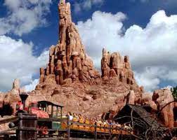 Visit Disneyland California Vacation At Disneyland Anaheim Ca Disneyland California California Vacation Disneyland California Rides