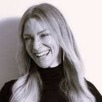 Linda Drewery's Instagram, Twitter & Facebook