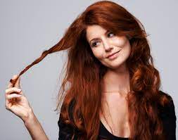 È perfetto per chi ha un sottotono freddo, con pelle chiara o olivastra . Capelli Ramati A Chi Stanno Bene Gama Professional