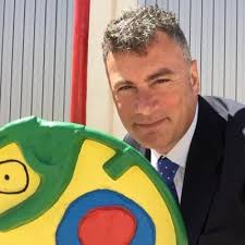 Richard Harrold's Instagram, Twitter & Facebook