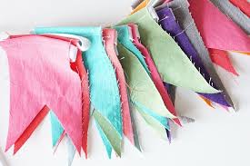 ‪50+ Easy Crafts to Do at Home for Instant Fun - Mod Podge Rocks‬‏