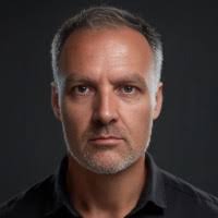 3300+ perfiles de «Marcel But»