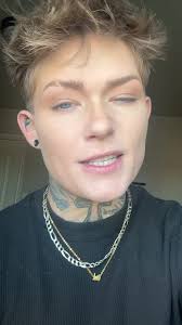 The Hairess Rise from Ashes Daisy