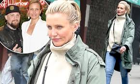 Jan 05, 2020 · cameron diaz's secret pregnancy: Cameron Diaz Walks On Cloud Nine After Benji Madden Calls Her The Light Of His Life In Sweet Post Daily Mail Online