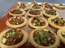 Tartelettes Aux Fruits Secs Et Au Caramel Guy Demarle Recette Tartelettes Aux Fruits Alimentation Mousse Au Chocolat Rapide