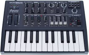 3) plug the cable into the 'line output' on the synth. Unsere Top 5 Synthesizer T Blog