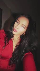 Vanessa Oh's Instagram, Twitter & Facebook