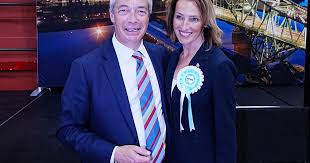 Nigel Farage takes aim at the U.K.'s dominant parties with hefty gains in  local elections - Los Angeles Times