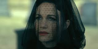 The Fall of the House of Usher: Who Is Verna & Why Is She Killing the  Children?