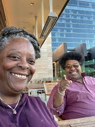 Robin Ruffin's Instagram, Twitter & Facebook