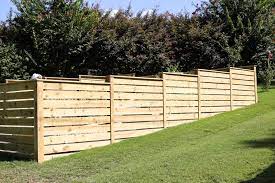 Horizontal fence vs vertical fence: How To Build A Fence Part 2 Bower Power