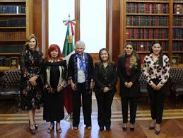 El coordinador de los senadores de morena, ricardo monreal, informó este jueves que planteará ante el grupo parlamentario de dicho partido del senado de la república que olga sánchez cordero, extitular de la secretaría de gobernación, presida la mesa directiva para el primer año de la lxv legislatura. Marina Del Pilar Atiende Reunion Con Olga Sanchez Cordero