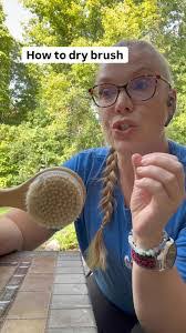 Noelle Pederson's Instagram, Twitter & Facebook