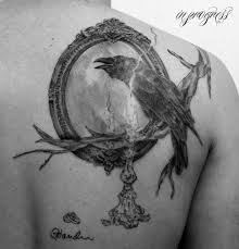 Das model trägt etliche motive auf seinen armen und immer wieder kommen neue kunstwerke hinzu. Dino0o0 Red Rabbit