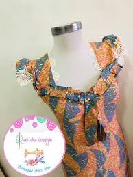 Epingle Par Jojo Soumi Sur Robes Robe D Interieur Modele De Robe Robe