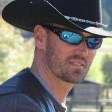 Is there a car wash near the dragon? I wanna look clean if my car is lucky  enough to get some pictures.