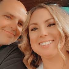 Melissa Swink's Instagram, Twitter & Facebook