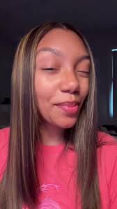 Danielle Wright (@dvniellewright)