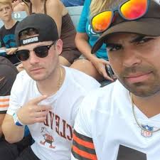 Johnnie Anselmo (@Anselmo_JA)