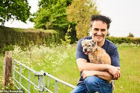 I gravitate towards animals…i find humans difficult. Supervet Noel Fitzpatrick On How Pets Can Help Us Through Coronavirus Best Star News