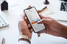 Secara khusus, diversifikasi portofolio saham memungkinkan investor mengurangi risiko tidak sistematis yang datang misalnya adalah risiko resesi ekonomi yang menyeret seluruh pasar saham. Portofolio Saham Definisi Tipe Dan Cara Membangunnya Glints Blog