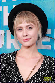 Hayley Erin Shows Off New Bangs at 'Living With Yourself' Premiere: Photo  1267175