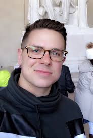 Colby D. Ledet على X: "Wow thank GOD for: 1. A great barber 2. Rodan and  Fields #GlowUp #TransformationTuesday #SixYearDifference  https://t.co/RjvKZiqIBh"