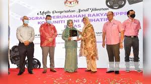 Disebabkan sebuah rumah biasa pun sudah. Biarlah Artis Duduk Ppr