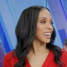 Diane Cisneros's Instagram, Twitter & Facebook