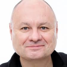 Hello ! Does anyone know what the text