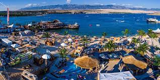 Noa beach club is located on the sea just next to papaya and consists of several islands, which are interconnected with bridges. Noa Beach Zrce Eu